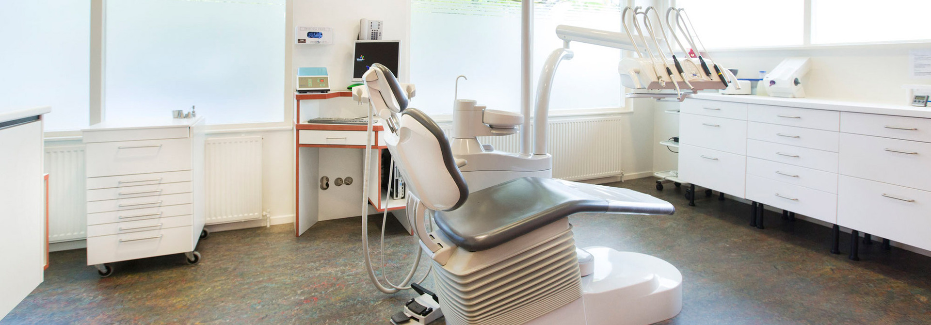 Welkom bij Tandheelkundig Centrum Beekbergen - behandelstoel